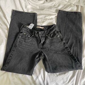Levi’s Low Loose Jeans (23” x 30”)